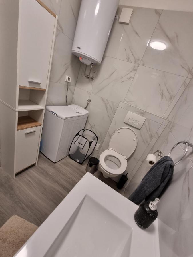 Maki Lejlighed Pula Eksteriør billede